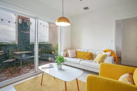 sw 23rd ave, Miami, FL 33145