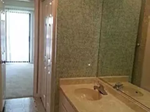 3697 Heathrow Dr, Winston Salem, NC 27127