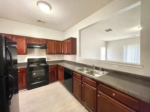 2316 Bigwood Trl, College Park, GA 30349