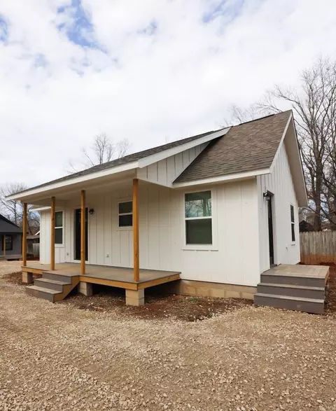 313 Douglas St #NA, Berryville, AR 72616