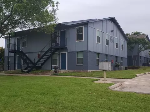 1904 Roberts Cut Off Rd, Fort Worth, TX 76114