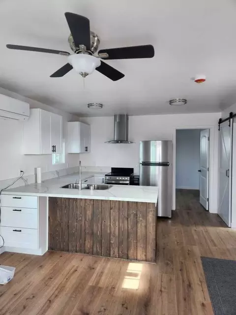 5092 Debby Dr, San Diego, CA 92115