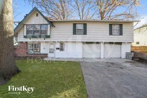 7325 Hardy Ave, Raytown, MO 64133