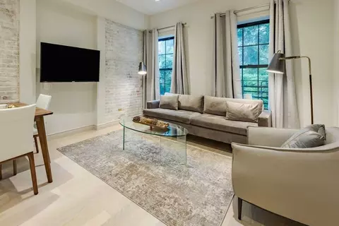 e 78th st, New York, NY 10075