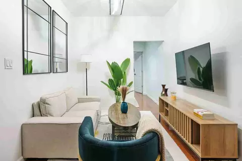 w 47th st, New York, NY 10036