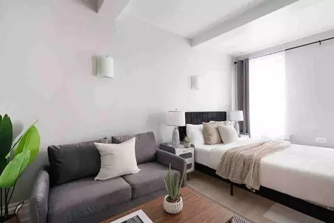 w 73rd st, New York, NY 10023