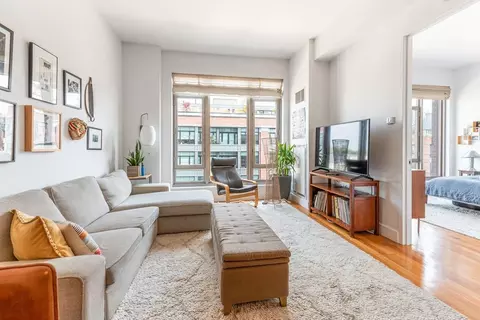 quincy st, New York, NY 11216