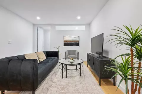e 59th st, New York, NY 10022