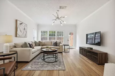shelton way, Dallas, TX 75252