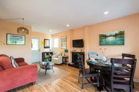 hollow creek dr, Austin, TX 78704