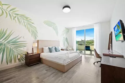 Undisclosed, Hollywood, FL 33019