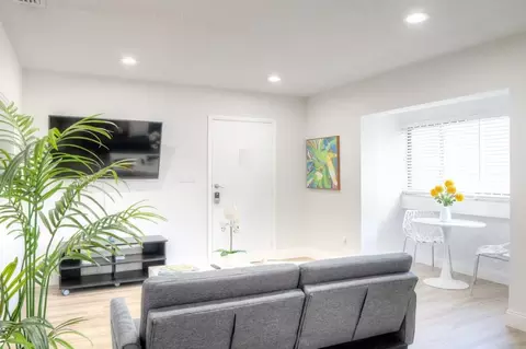 470 Us 41 #1056513P, Miami, FL 33130