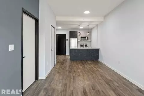 2733 E 12th St #3B, Brooklyn, NY 11235