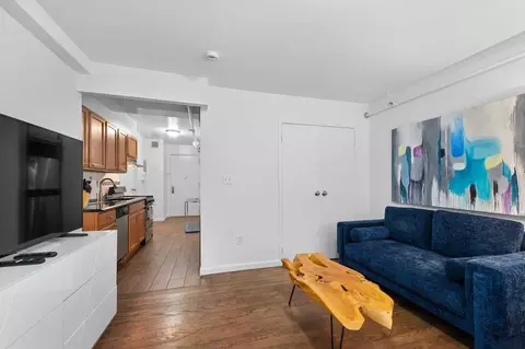 w 19th st, New York, NY 10011