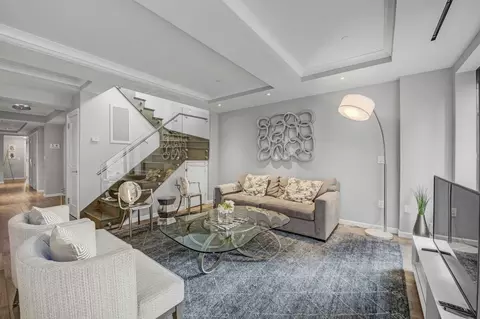 2100 Broadway #1050719P, New York, NY 10023