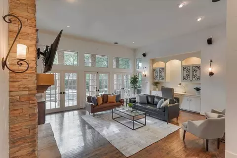 clubhouse cir, Dallas, TX 75240