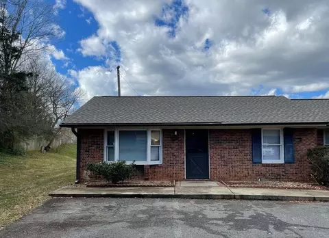 466 Willowspring Ln, Rock Hill, SC 29730