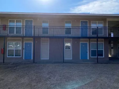 1170 Hollywood Dr #217, Jackson, TN 38301