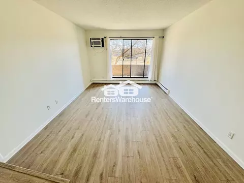 7330 York Ave S #101, Edina, MN 55435