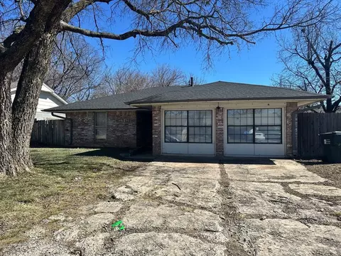 419 Sunrise St, Norman, OK 73071