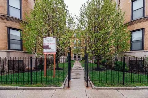 6210 S Dorchester Ave #1W, Chicago, IL 60637