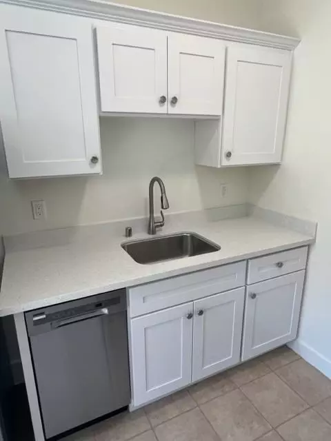 307 Valencia St #206, San Francisco, CA 94103