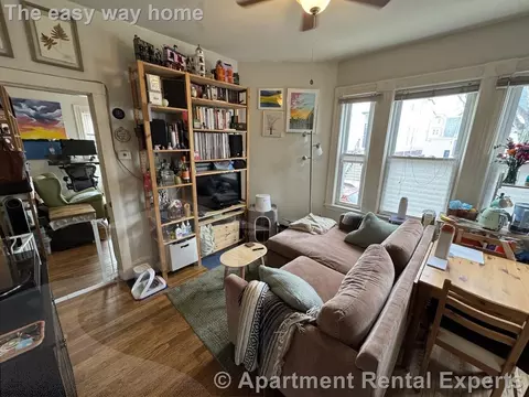 59 Cedar St #1R, Somerville, MA 02143
