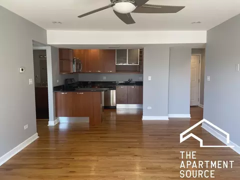 6954 N Greenview Ave #404, Chicago, IL 60626