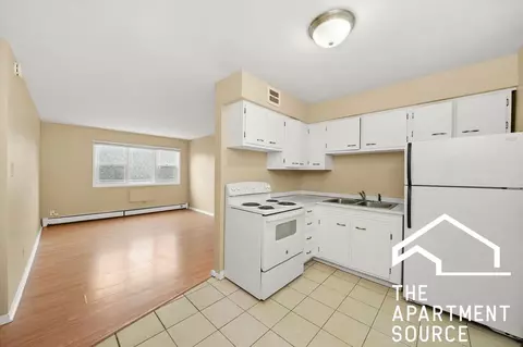 1213 N 34th Ave #27, Melrose Park, IL 60160