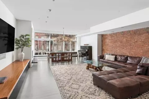 e 13th st, New York, NY 10003
