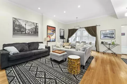 2 Charles St #3, New York, NY 10014