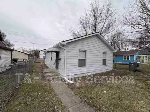 955 N Belmont Ave, Indianapolis, IN 46222