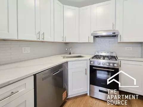 638 W Arlington Pl #52, Chicago, IL 60614