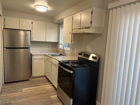 5113 SW 62nd Ave, Portland, OR 97221