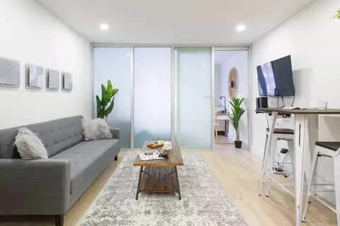 e 75th st, New York, NY 10021