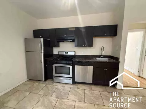 4823 N Springfield Ave #2E, Chicago, IL 60625