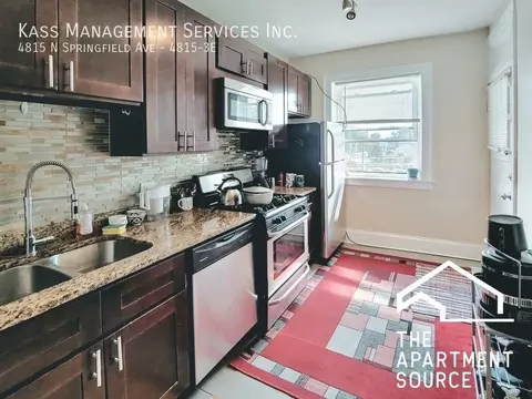 4815 N Springfield Ave #3E, Chicago, IL 60625