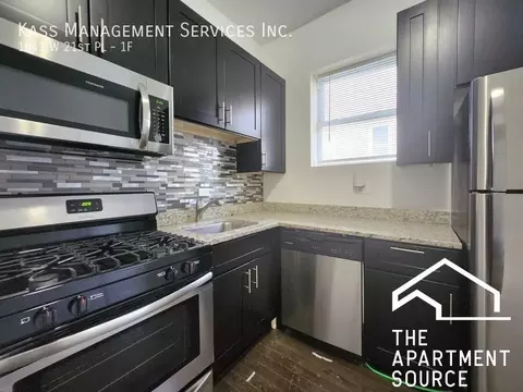 1941 W 21st Pl #1F, Chicago, IL 60608