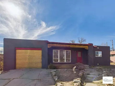 204 Solana Dr, Santa Fe, NM 87501