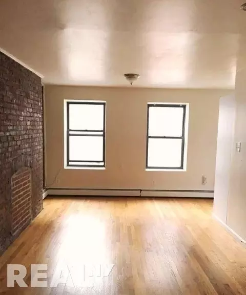 Undisclosed, New York, NY 10016