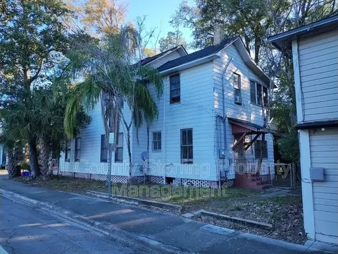 237 SW 2nd Pl #2, Gainesville, FL 32601