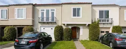 55 Meadowbrook Dr, San Francisco, CA 94132