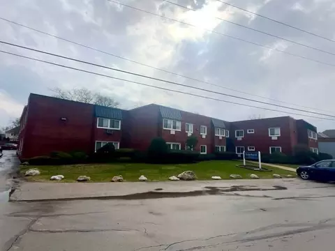 170 E Lake St #110, Elmhurst, IL 60126