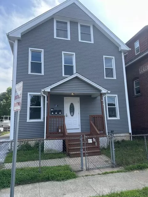 8 Judd Sq #2, Wallingford, CT 06492
