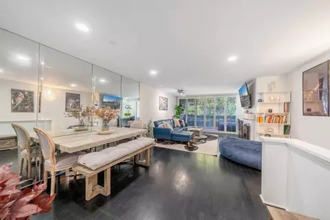 1900 Vine St #217, Los Angeles, CA 90068