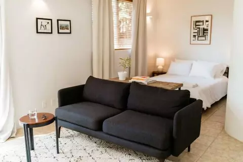 la costa ave, Encinitas, CA 92024