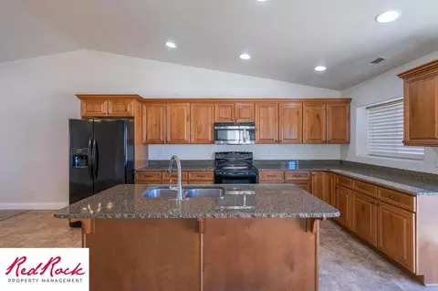 435 N Stone Mountain Dr, Saint George, UT 84770