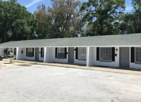 337 S Osceola St, Deland, FL 32724