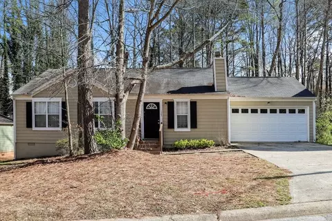 1343 Ling Dr, Austell, GA 30168