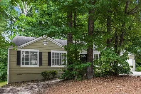 1343 Ling Dr, Austell, GA 30168